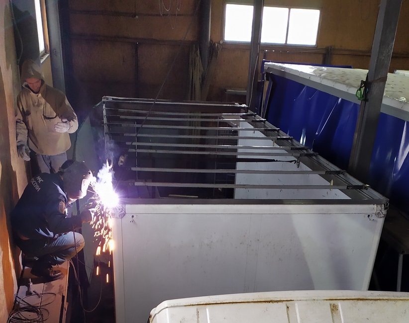 Переоборудование фургона в сдвижной механизм под верхнюю загрузку 