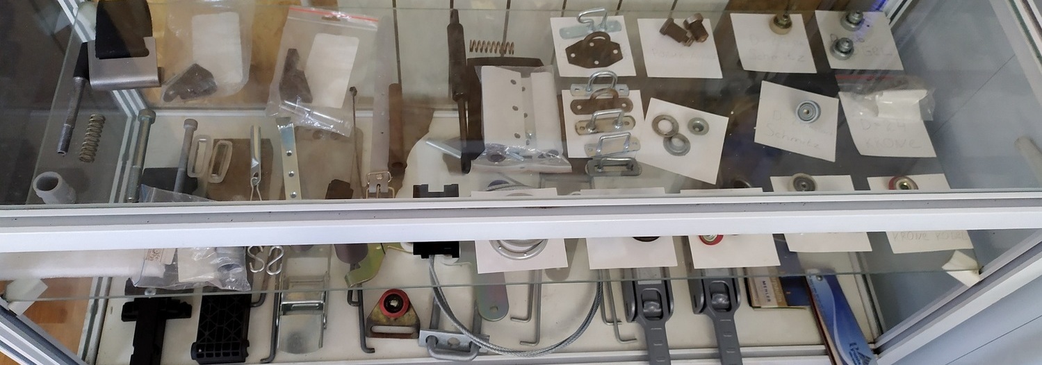 Тентовая фурнитура запчасти Запчасти полуприцеп Омск